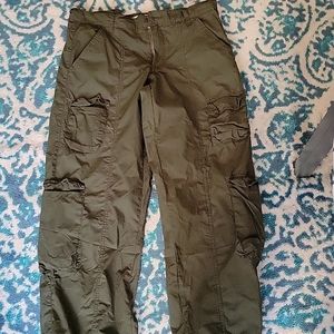 Light cargo pants